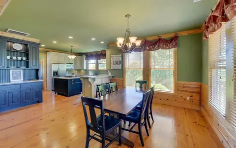 98 Cottage Ln, Toccoa, GA 30577 photo 10