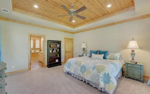 98 Cottage Ln, Toccoa, GA 30577 photo 12