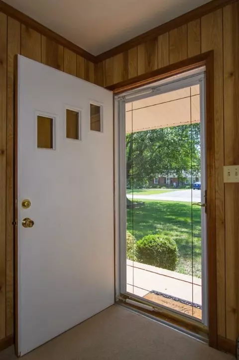 301 Elizabeth St, Honea Path, SC 29654 photo 5