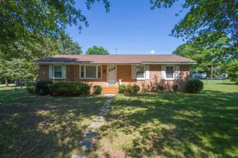 301 Elizabeth St, Honea Path, SC 29654 photo 1