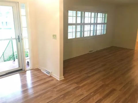 105 Hillandale Rd, Pendleton, SC 29670 photo 3