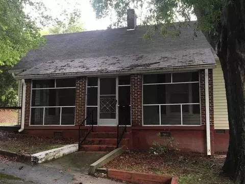 305 Hammett St, Honea Path, SC 29654 photo 1