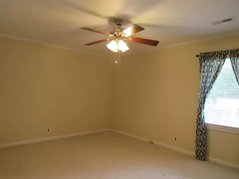 225 Longview Dr, Williamston, SC 29697 photo 7
