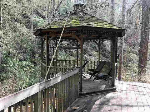 205 Laurel Valley Rd, Sunset, SC 29685 photo 11