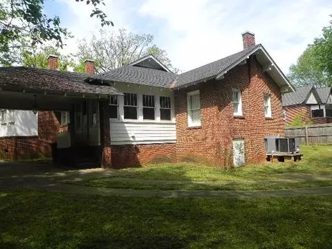 106 E South 3rd St, Seneca, SC 29678 photo 4