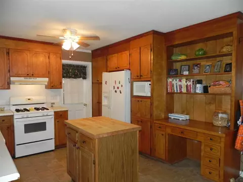 418 Ponce Deleon Dr, Anderson, SC 29621 photo 3