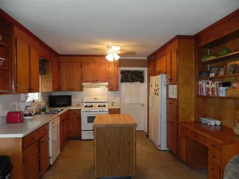 418 Ponce Deleon Dr, Anderson, SC 29621 photo 4
