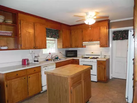 418 Ponce Deleon Dr, Anderson, SC 29621 photo 2