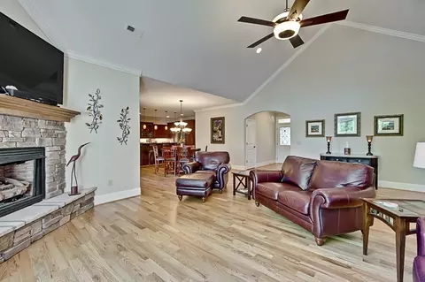 807 Sailview Dr, Seneca, SC 29672 photo 8