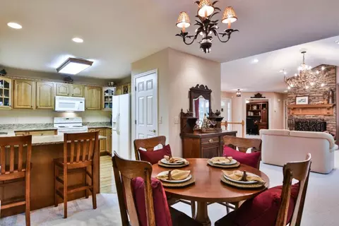 10001 Clovis Dr, Seneca, SC 29672 photo 11