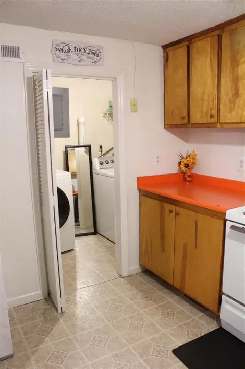 932 Williams St, Pendleton, SC 29670 photo 5