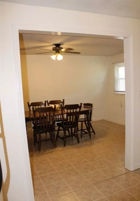 932 Williams St, Pendleton, SC 29670 photo 7