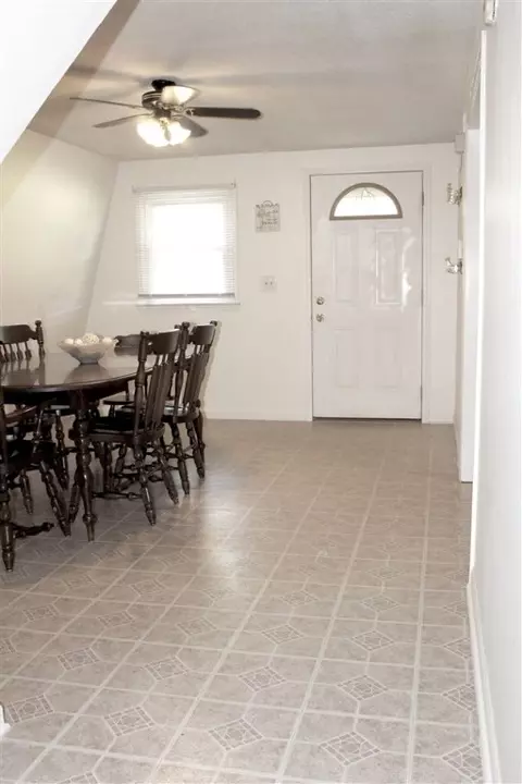 932 Williams St, Pendleton, SC 29670 photo 3