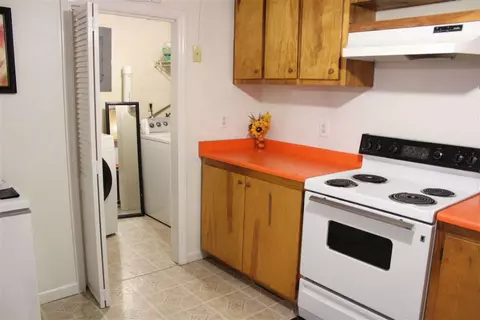 932 Williams St, Pendleton, SC 29670 photo 4