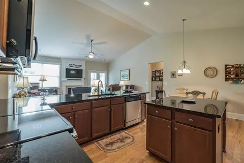 406 Rowley Ct, Easley, SC 29642 photo 9