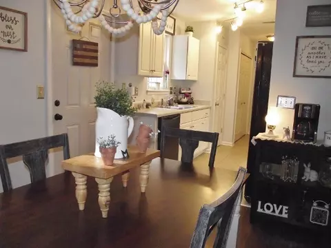 141 Hillside Cir, Easley, SC 29640 photo 10