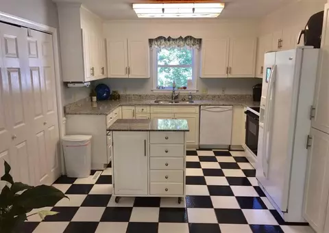 620 Hampton Rd, Liberty, SC 29657 photo 6