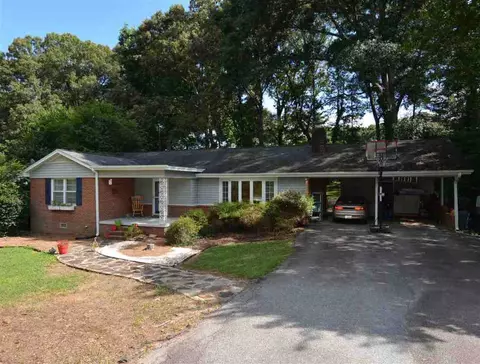 108 Azalea Dr, Clemson, SC 29631 photo 2