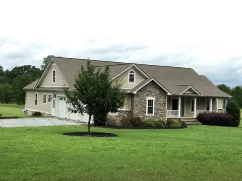 935 Gaines St, Central, SC 29630 photo 1
