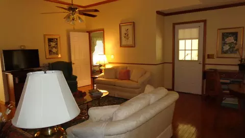 708 Hampton Rd, Liberty, SC 29657 photo 9