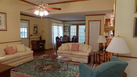 708 Hampton Rd, Liberty, SC 29657 photo 3