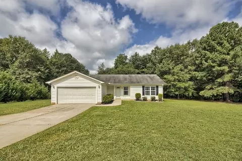 103 Gambrell Hts, Honea Path, SC 29654 photo 2