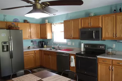118 Bragg Dr, Williamston, SC 29697 photo 5