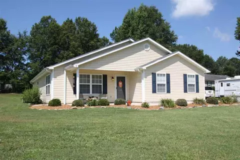 118 Bragg Dr, Williamston, SC 29697 photo 2