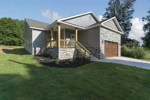 103 Morrow St, Greer, SC 29650 photo 2
