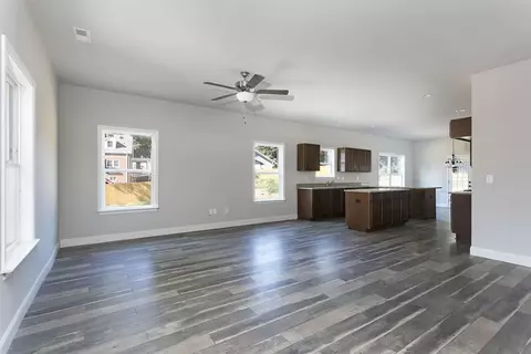 103 Morrow St, Greer, SC 29650 photo 4