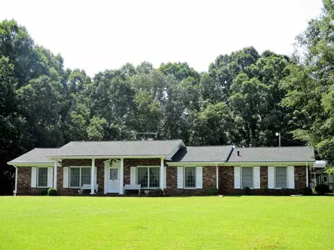 151 W Old Pendleton Rd, Central, SC 29630 photo 1