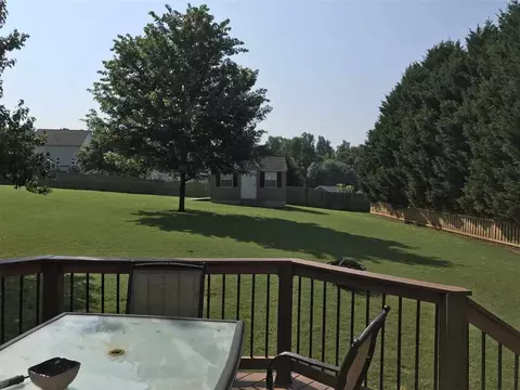 102 Walnut Hl, Easley, SC 29642 photo 30