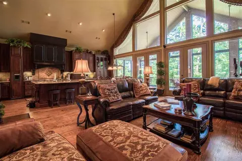 1668 Ridgemore Dr, Toccoa, GA 30577 photo 2