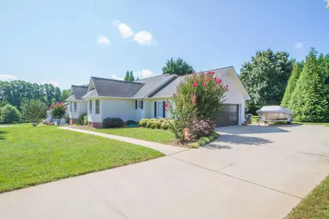 115 Walden Ln, Easley, SC 29642 photo 2