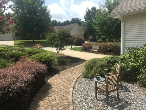 182 Grand Oak Cir, Pendleton, SC 29670 photo 1