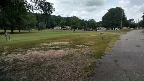 100 Ables Dr, Honea Path, SC 29654 photo 2
