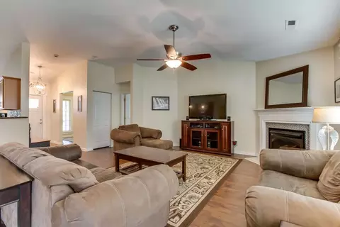 224 Worcester Ln, Easley, SC 29642 photo 8