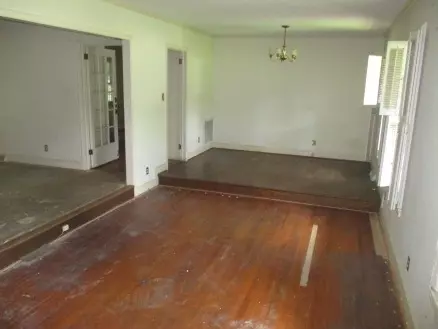 203 River Dr, Williamston, SC 29697 photo 6