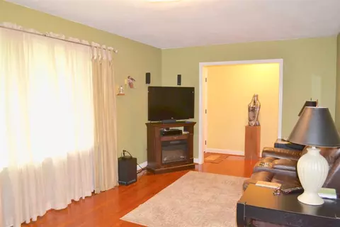 202 Maple Ave, Seneca, SC 29678 photo 3