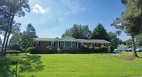 100 Bent Tree St, Easley, SC 29642 photo 1