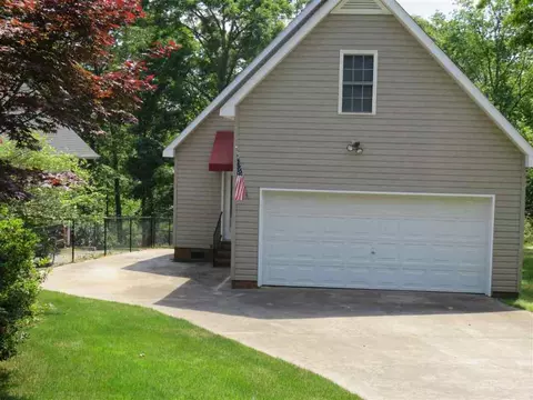 133 Fields Ave, Anderson, SC 29625 photo 1