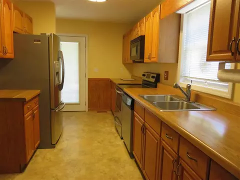 133 Fields Ave, Anderson, SC 29625 photo 4