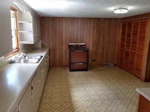 11 Brock St, Pelzer, SC 29669 photo 6