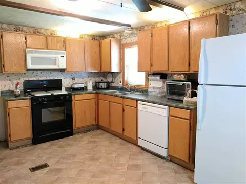211 Hall Rd, Easley, SC 29642 photo 23