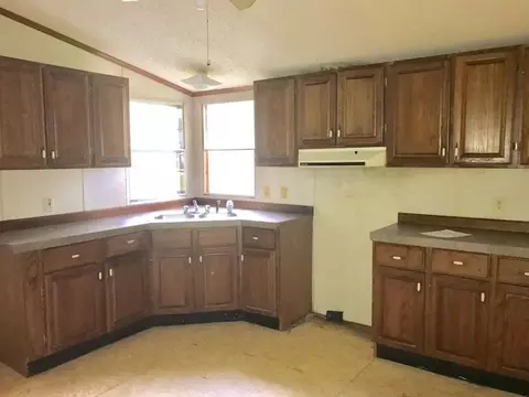217 Clardy Rd, Pelzer, SC 29669 photo 2