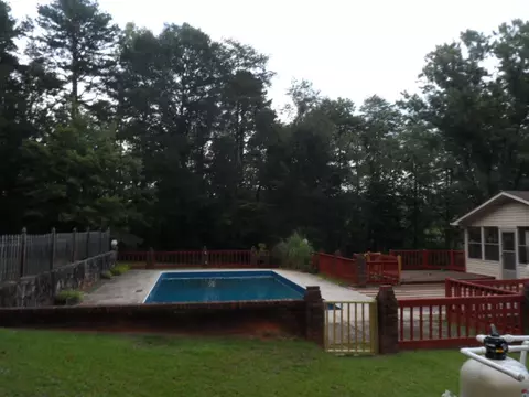 225 B D Johnston Rd, Central, SC 29630 photo 5
