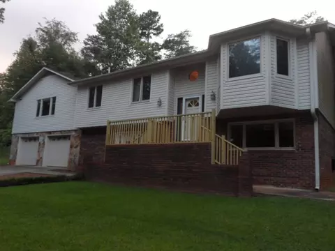 225 B D Johnston Rd, Central, SC 29630 photo 3