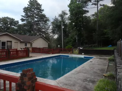 225 B D Johnston Rd, Central, SC 29630 photo 8