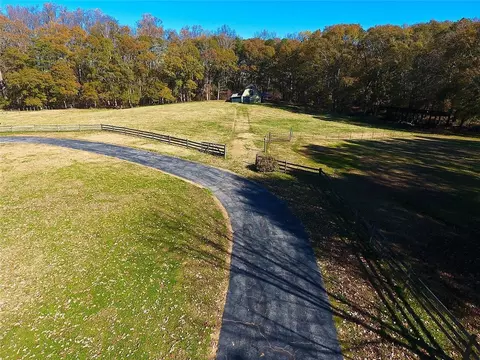 217 Long Rd, Williamston, SC 29697 photo 5