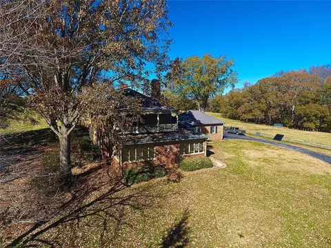217 Long Rd, Williamston, SC 29697 photo 2